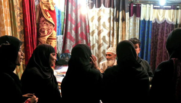 Poll: Indian Muslim women want end to verbal divorce
